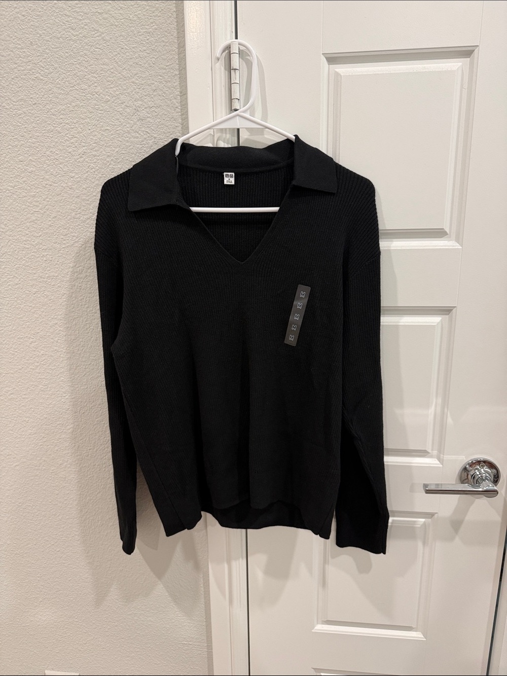 Uniqlo Women’s Washable Knit Ribbed Polo Sweater in Black